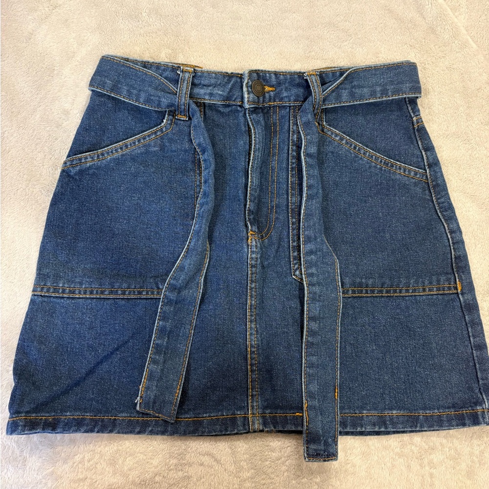 FOREVER 21 DENIM MINI SKIRT